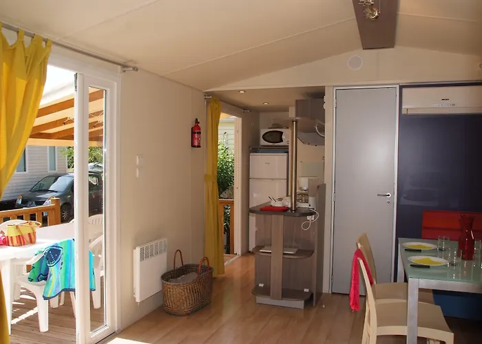 Campsite Vallee Du Paradis Saint-Raphael (Var)