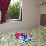 Campsite Vallee Du Paradis 4*