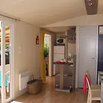 مكان تخييم Vallee Du Paradis Saint-Raphaël