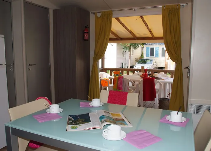 Vallee Du Paradis Kemping 4*